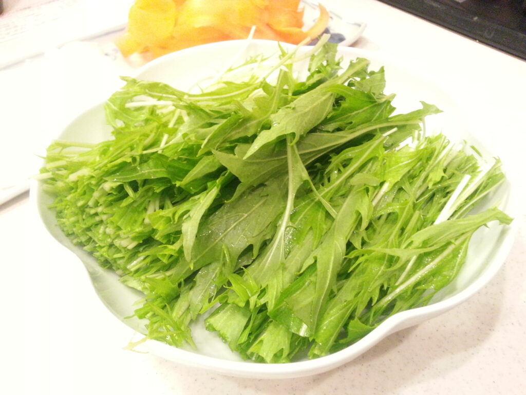 ブリしゃぶに使う水菜の写真