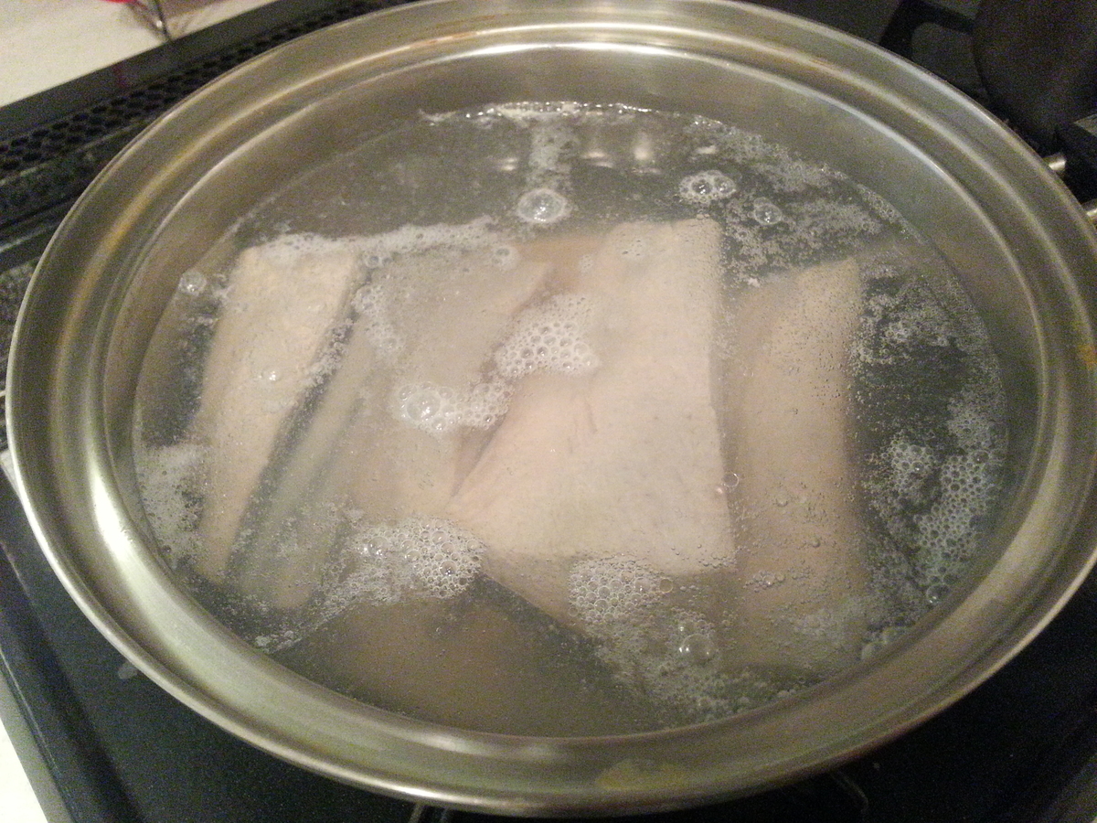 カツオ　湯煮
