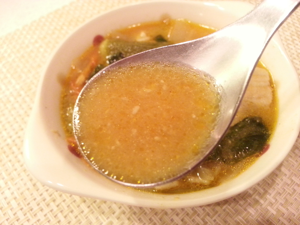 フィリピン料理シニガンスープ 味噌