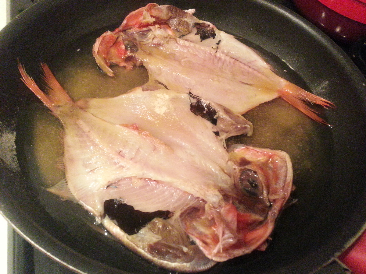 魚の干物で煮付け（煮魚）作り方 下茹